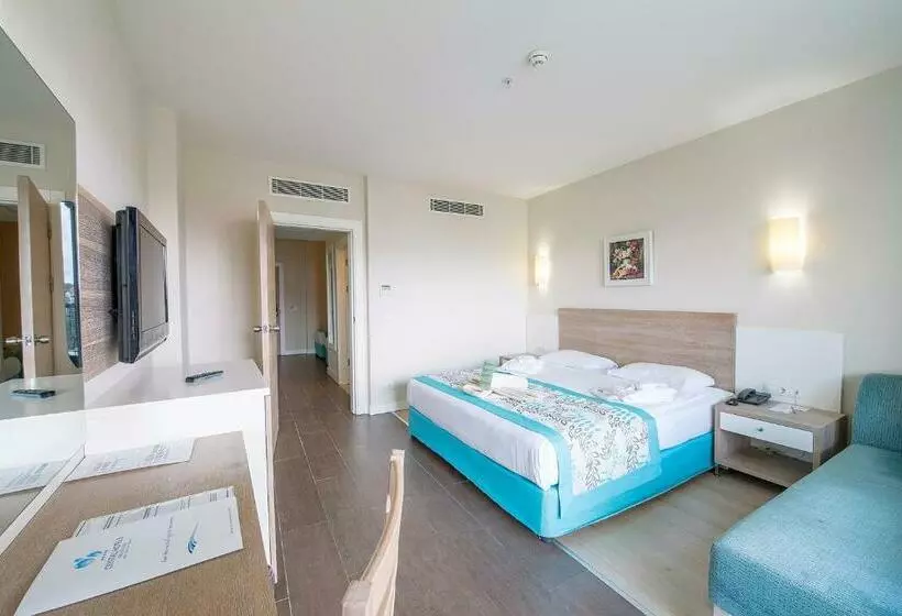 景色の見えるトリプルスタンダードルーム, Crystal Sunrise Queen Luxury Resort & Spa All Inclusive