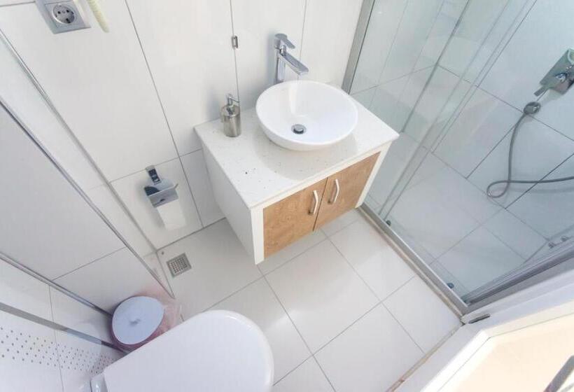 חדר סטנדרט פנימי, Ferah