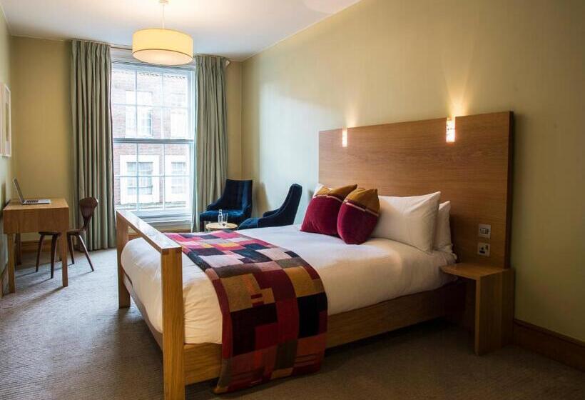 Номер Стандарт, Megaro