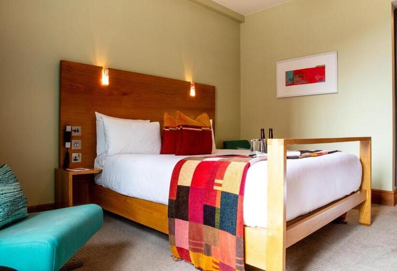 Номер Стандарт, Megaro