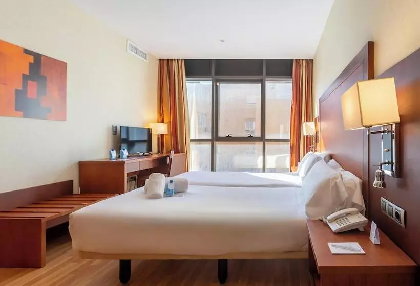 اتاق استاندارد چهار تخته, Bluesea Calabahia