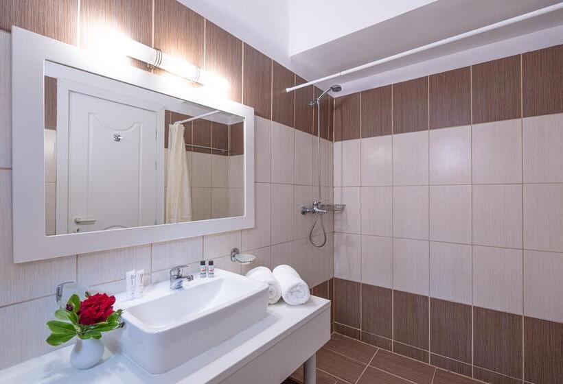 غرفة عائلية, Panorama Sidari