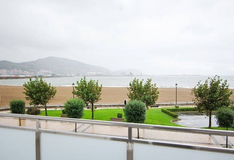 غرفة سوبيريور رباعية, Petit Palace Tamarises