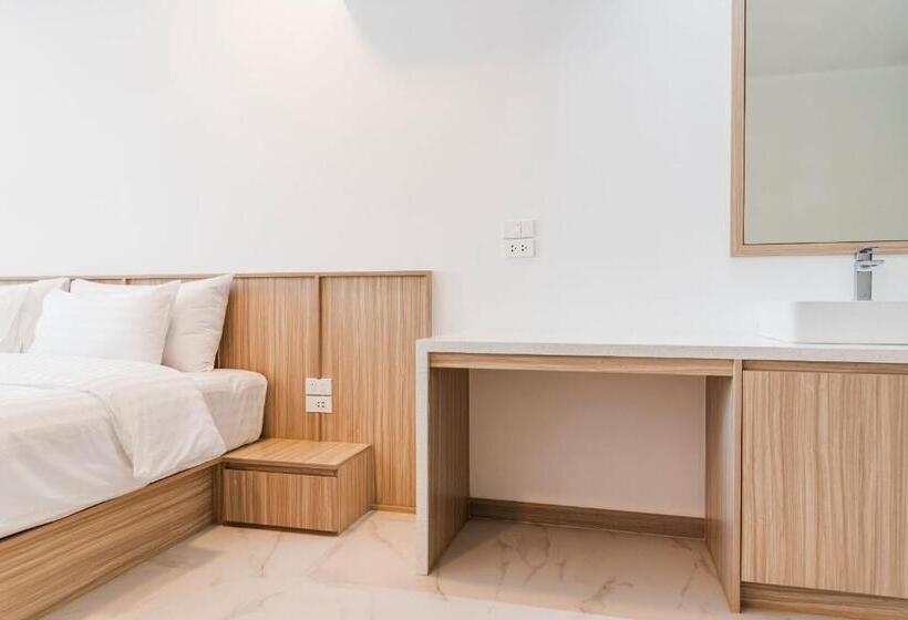 استودیوی استاندارد با چشمانداز دریا, Replay Pool Villa