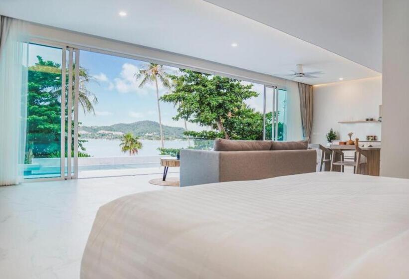 سوییت سوپریور با چشمانداز دریا, Replay Pool Villa