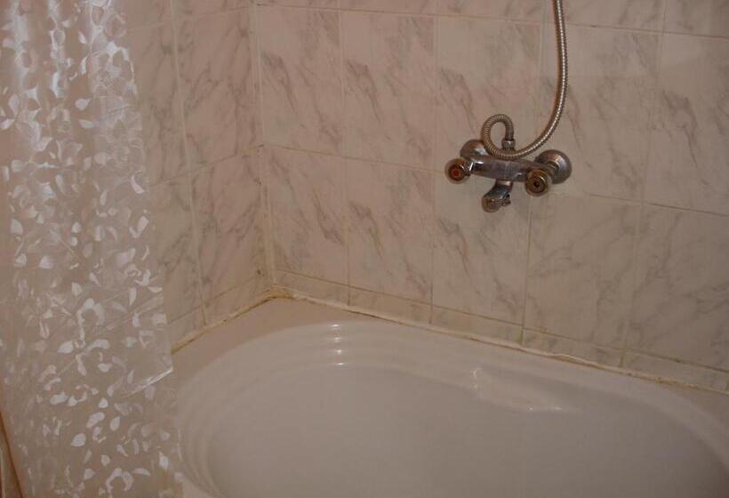 اتاق استاندارد سه تخته با چشم‌انداز, Sara Hotel Aswan