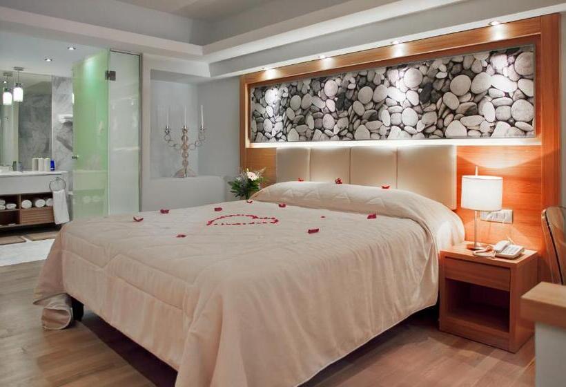 سوئیت اجرایی با چشمانداز دریا, Oceanis Beach & Spa Resort