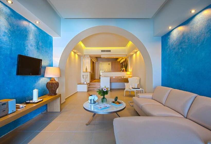 سوئیت اجرایی با چشمانداز دریا, Oceanis Beach & Spa Resort