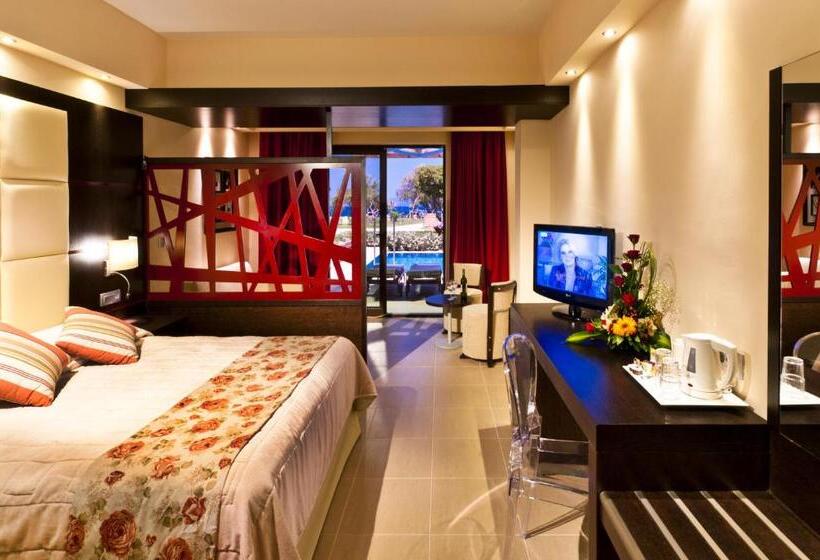 سوییت جونیور با چشمانداز دریا, Oceanis Beach & Spa Resort