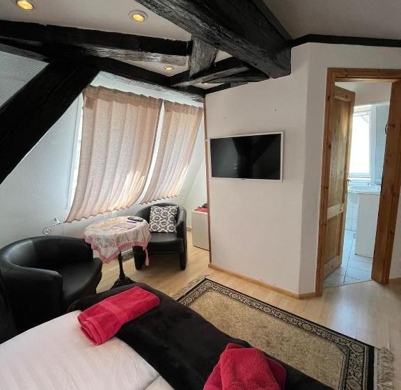 经济房, & Restaurant Sichelschmiede