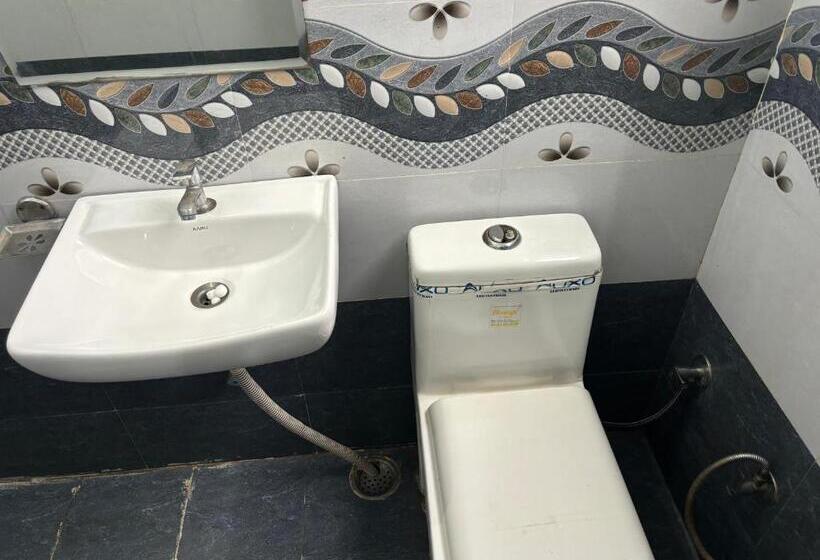 Номер Стандарт, Lakhdatar Palace