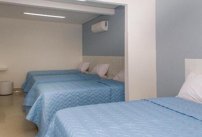 غرفة عائلية, Asturias Mall & Suítes