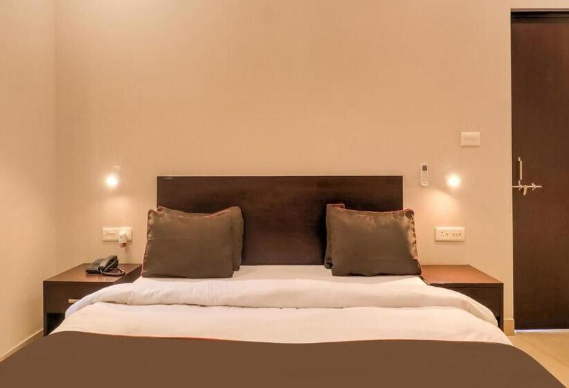 اتاق راحتی سه تخته, Super Townhouse Amaraa Farms Near Lulu Hypermarket