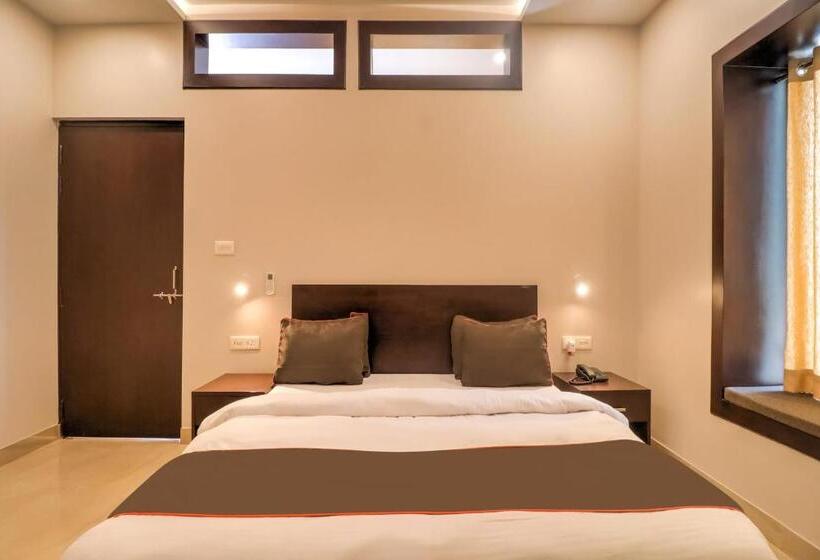 コンフォートトリプルルーム, Super Townhouse Amaraa Farms Near Lulu Hypermarket