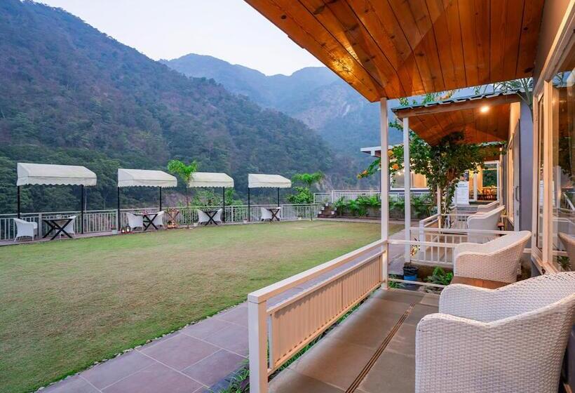 스탠다드 룸 산 전망, Moustache Rishikesh Riverside Resort