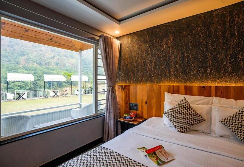 חדר סטנדרט נוף להרים, Moustache Rishikesh Riverside Resort