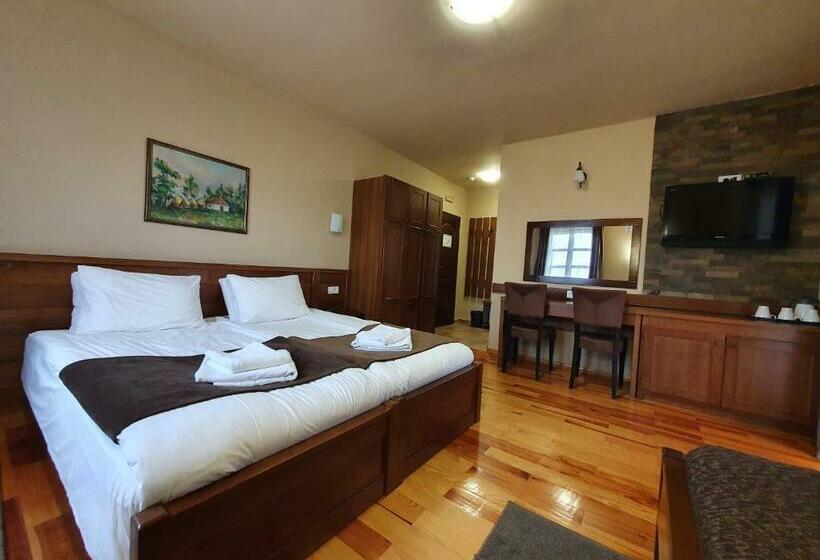 اتاق استاندارد, Tara