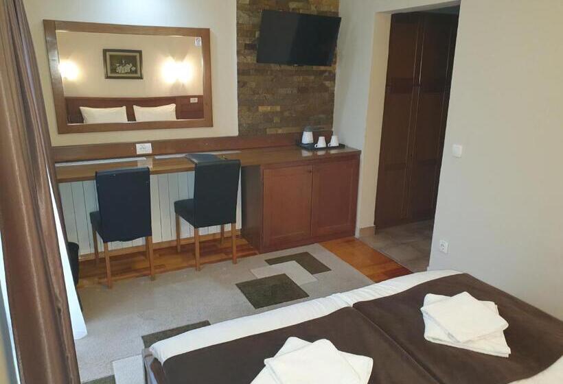 اتاق استاندارد, Tara