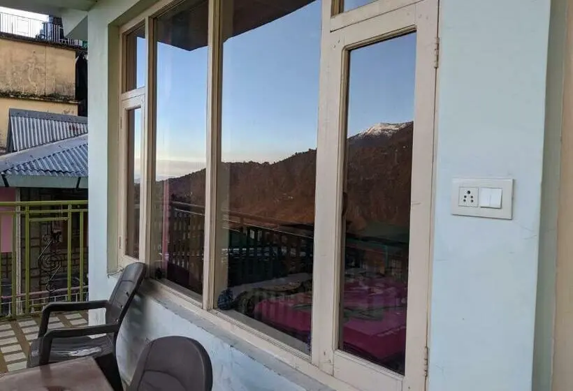 اتاق استاندارد با چشم‌انداز کوهستان, Golden View B&b
