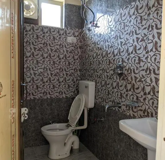 اتاق استاندارد با بالکن, Golden View B&b