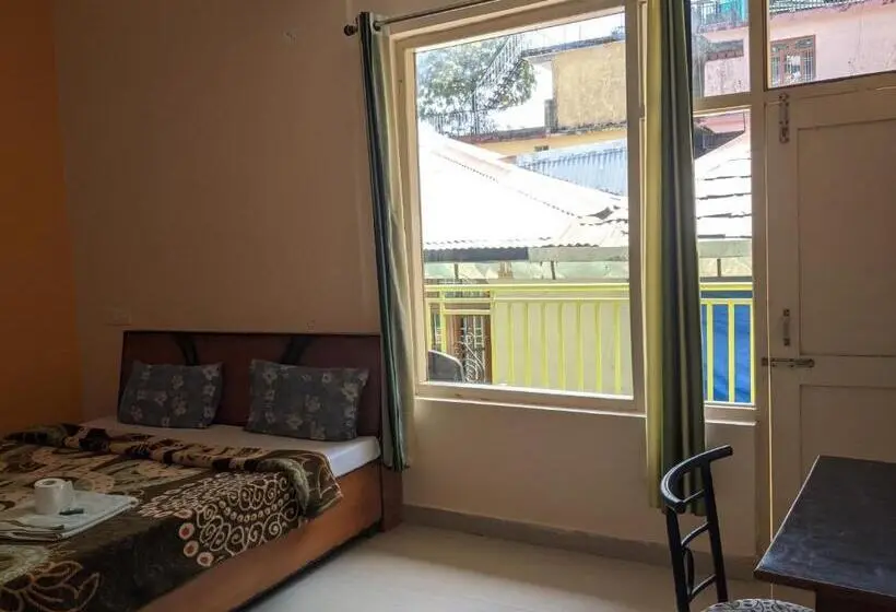اتاق استاندارد با بالکن, Golden View B&b