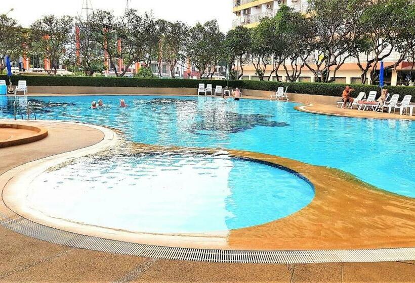 スタンダードルーム, Room In Condo   Stylish 1 Bed Apartment At Jomtien Beach Condominium