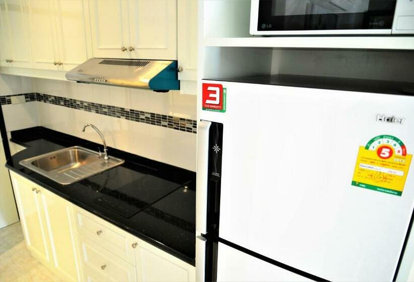 スタンダードルーム, Room In Condo   Stylish 1 Bed Apartment At Jomtien Beach Condominium