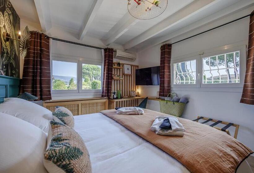 غرفة قياسية, Bastide Les 3 Portes