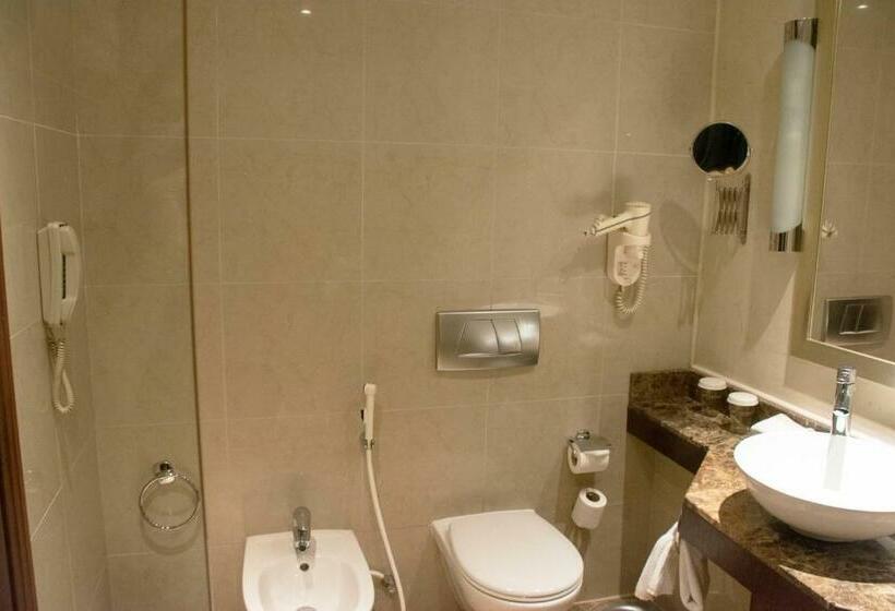 스탠다드 룸, Al Corniche