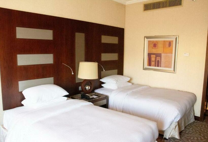 스탠다드 룸, Al Corniche