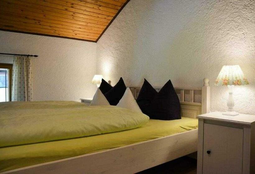 Номер Стандарт, Hof Rossruck