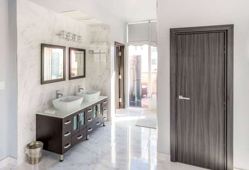 Апартаменты Пентхаус 1 Спальня, Secret Garden Miami Beach