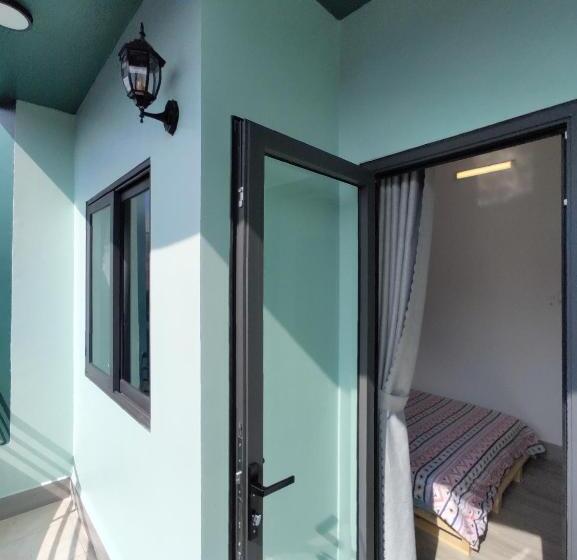 اتاق استاندارد با بالکن, Stay Hostel 2   350m From The Ferry