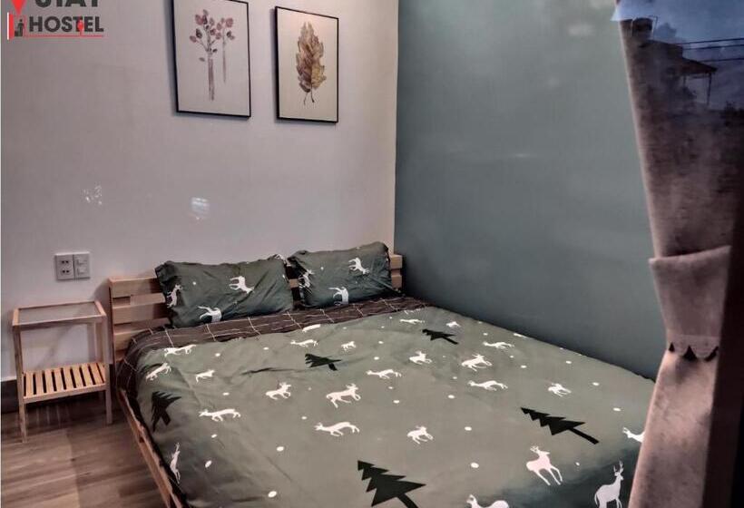 اتاق استاندارد چهارنفره با بالکن, Stay Hostel 2 350m From The Ferry