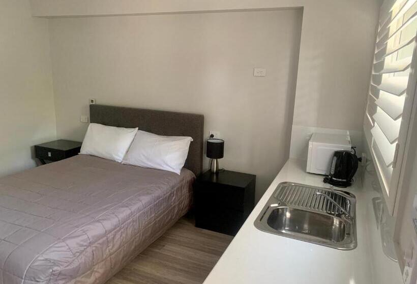 חדר סטנדרט מותאם לאדם עם מוגבלויות, Singleton Valley Accommodation