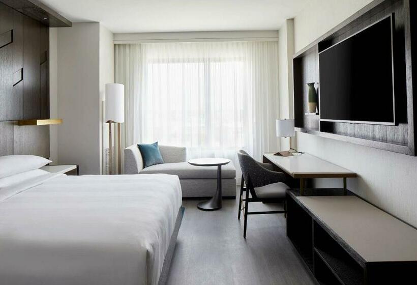 스탠다드 룸 킹사이즈 침대, Unc Charlotte Marriott Hotel & Conference Center