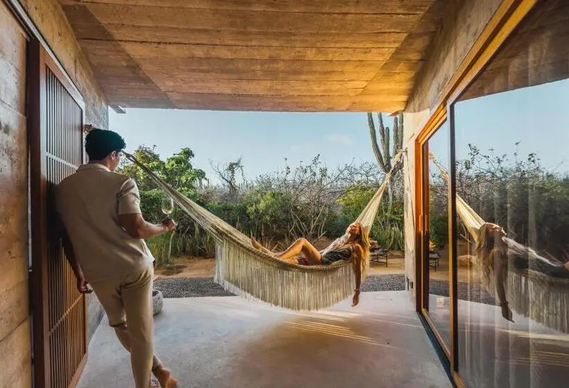 スイート, Paradero Todos Santos Exclusive Experiences Included