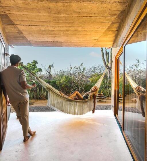 スイート, Paradero Todos Santos   Exclusive Experiences Included