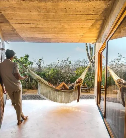 スイート, Paradero Todos Santos Exclusive Experiences Included