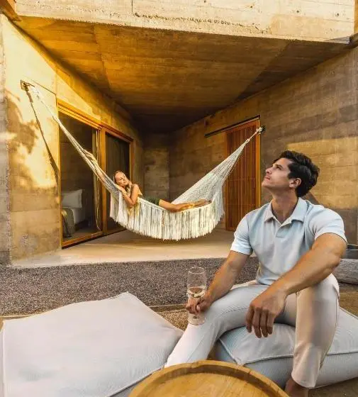 スイート, Paradero Todos Santos Exclusive Experiences Included