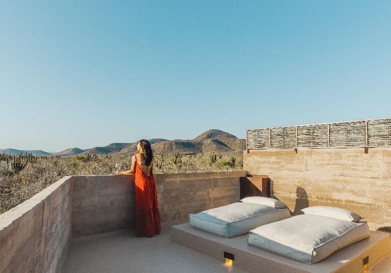 جناح, Paradero Todos Santos   Exclusive Experiences Included