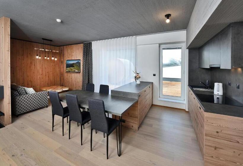 Люкс с гидромассажем, Apartmány Tri Sestry   Real Ski In Ski Out