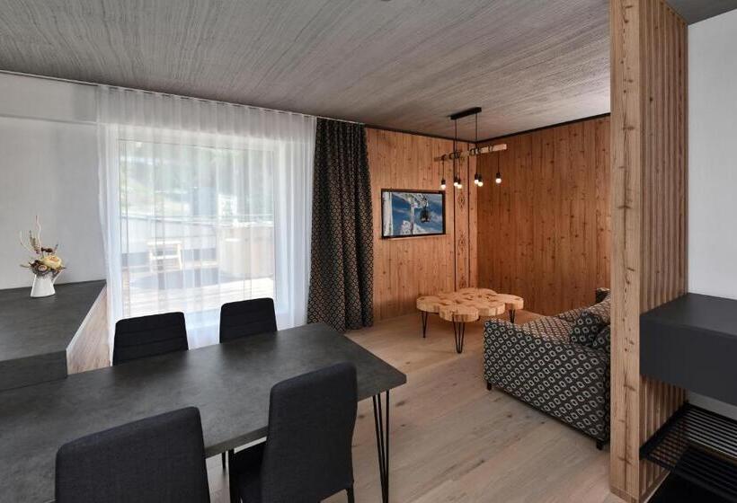 Люкс с гидромассажем, Apartmány Tri Sestry   Real Ski In Ski Out