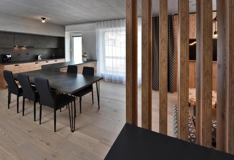 Люкс с гидромассажем, Apartmány Tri Sestry   Real Ski In Ski Out