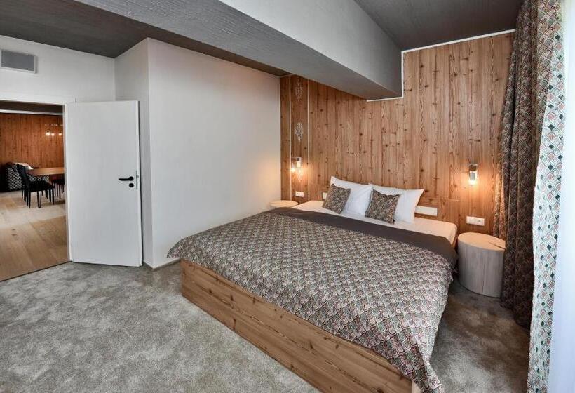 Люкс с гидромассажем, Apartmány Tri Sestry   Real Ski In Ski Out