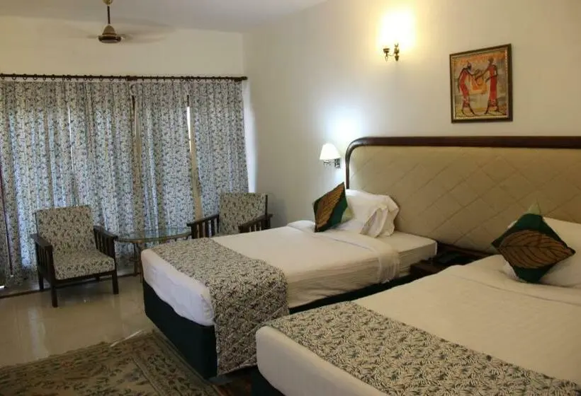 デラックスルーム, Kaziranga Golf Resort