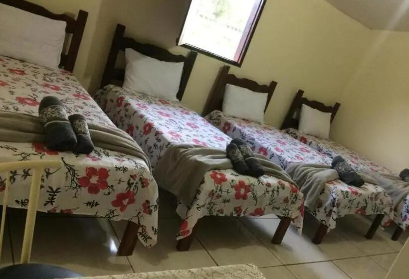 スタンダード4人部屋, Pousada Rural E Pesqueiro Chalé Da Serra
