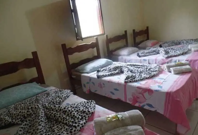 スタンダード4人部屋, Pousada Rural E Pesqueiro Chalé Da Serra
