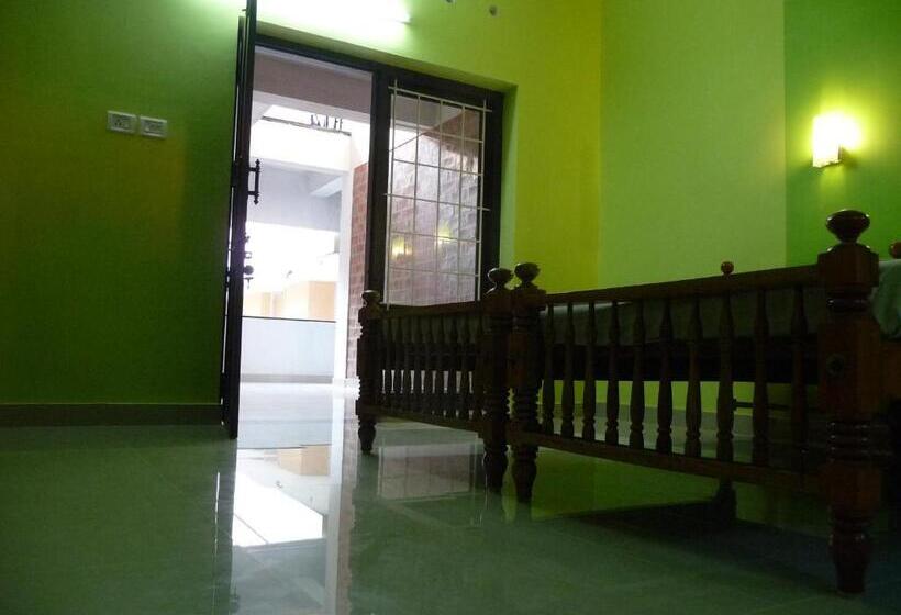 חדר סטנדרט עם מרפסת, Peacock