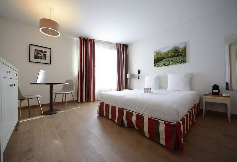 ダブルベッドスタンダードルーム, Cerise Chatou